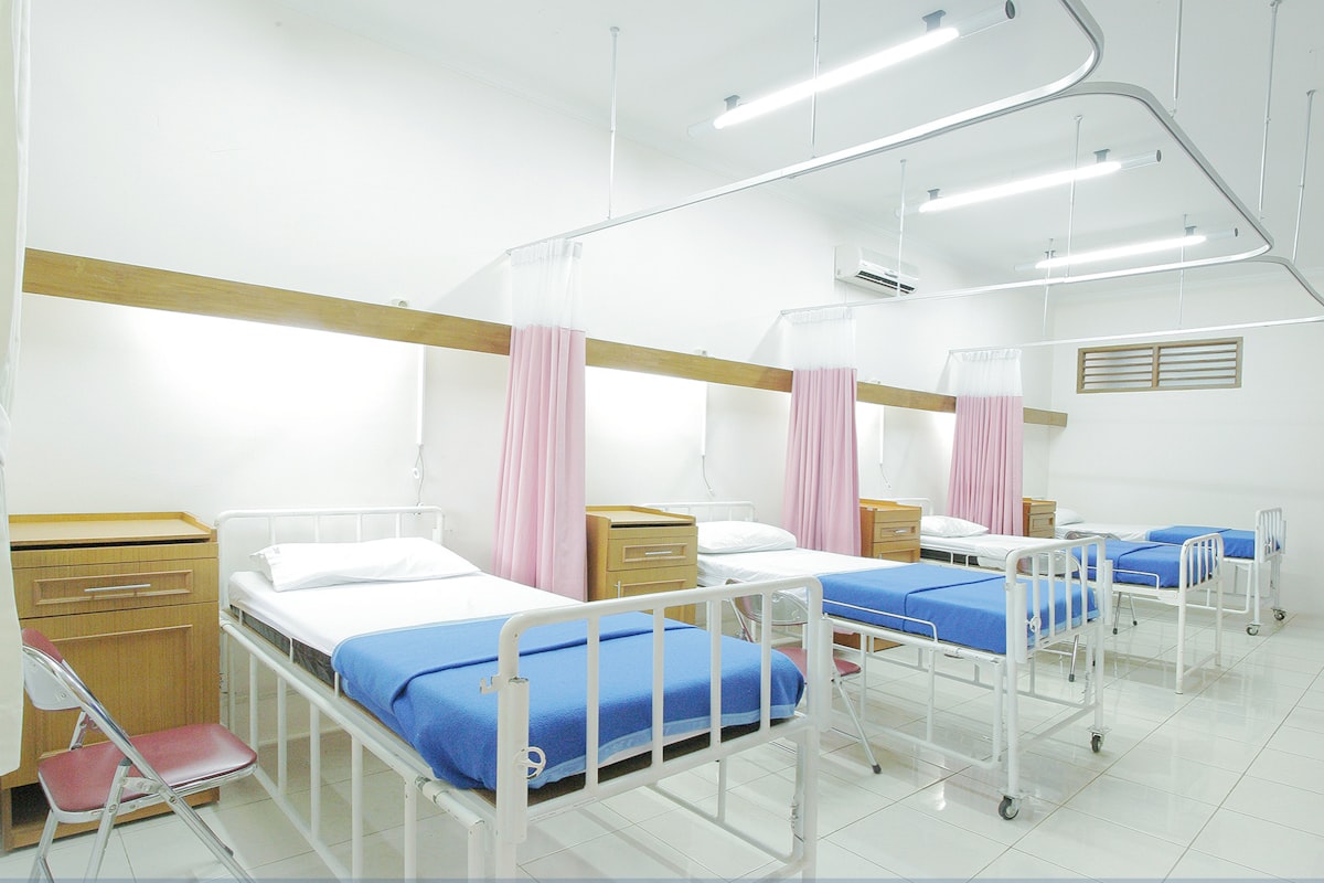 Clinical & Hospital Services